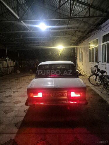 LADA (VAZ) 2106 1983, 200,000 km - 1.6 l - Füzuli