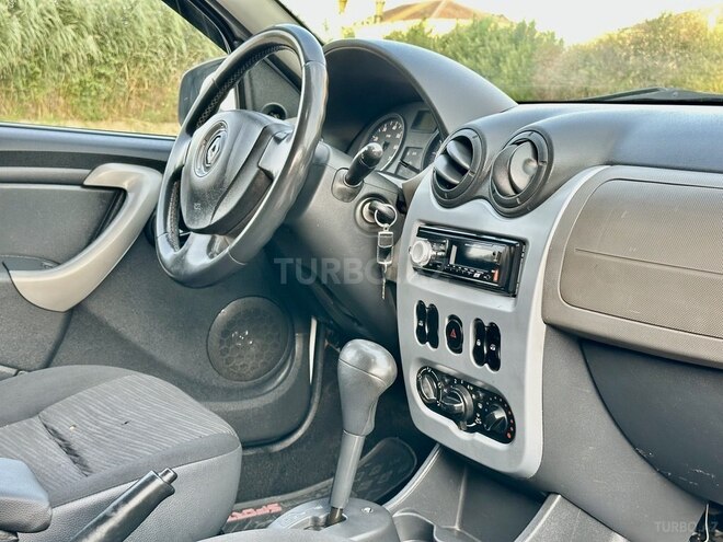 Renault Sandero 2013, 213,580 km - 1.6 l - Bakı