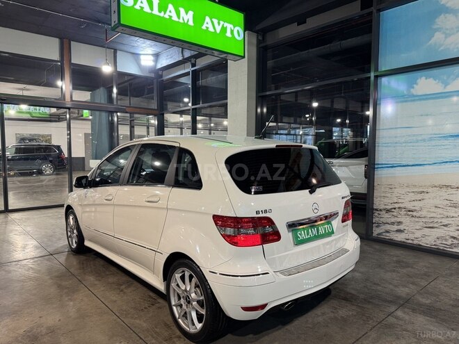 Mercedes B 180 2010, 107,000 km - 1.7 л - Bakı