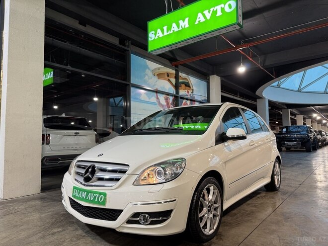 Mercedes B 180 2010, 107,000 km - 1.7 л - Bakı