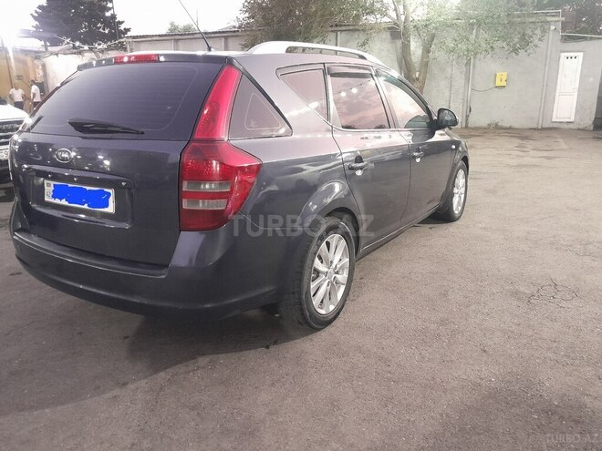 Kia  2009, 700,000 km - 1.6 l - Bakı