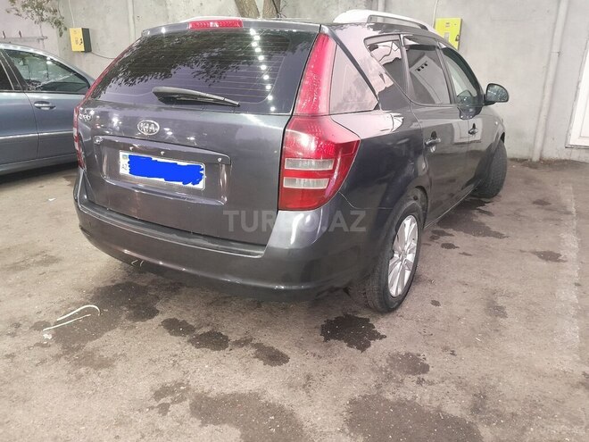 Kia  2009, 700,000 km - 1.6 l - Bakı