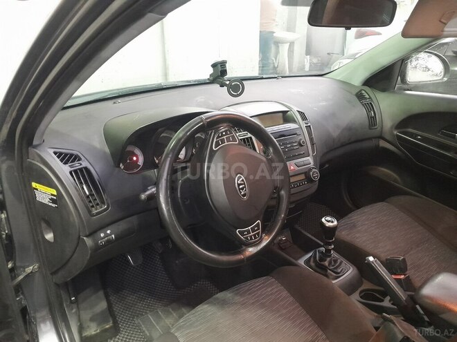 Kia  2009, 700,000 km - 1.6 l - Bakı