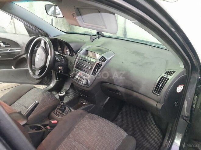 Kia  2009, 700,000 km - 1.6 l - Bakı