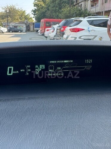 Toyota Prius 2015, 228,000 km - 1.8 л - Bakı