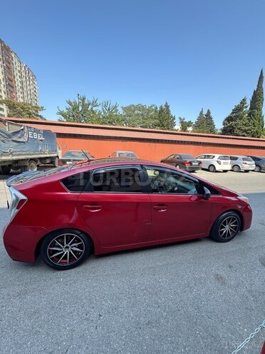 Toyota Prius 2015, 228,000 km - 1.8 л - Bakı