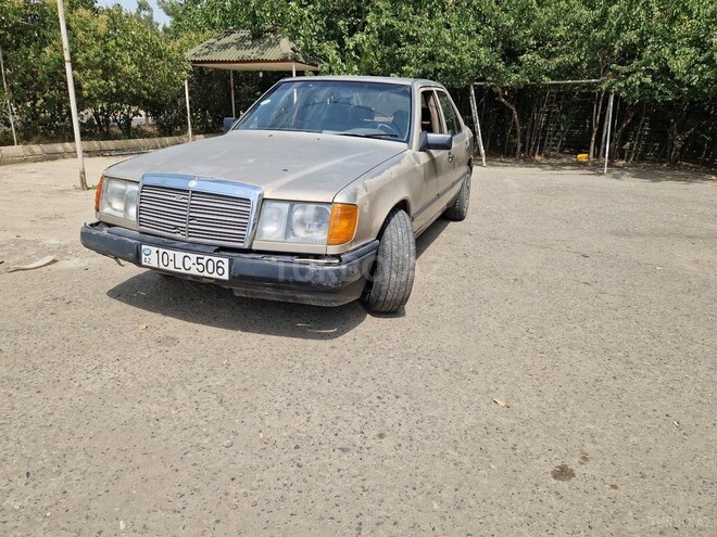 Mercedes E 230 1989, 250,000 km - 2.3 l - Goranboy
