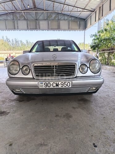 Mercedes E 240 1999, 120,000 km - 2.6 l - Sabirabad