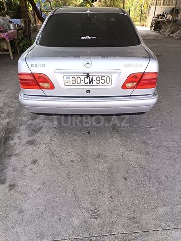 Mercedes E 240 1999, 120,000 km - 2.6 l - Sabirabad