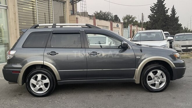 Mitsubishi Outlander 2002, 246,000 km - 2.4 l - Sumqayıt