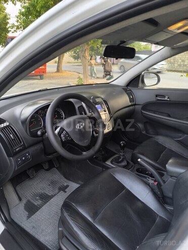 Hyundai i30 2008, 391,000 km - 2.0 l - Xaçmaz