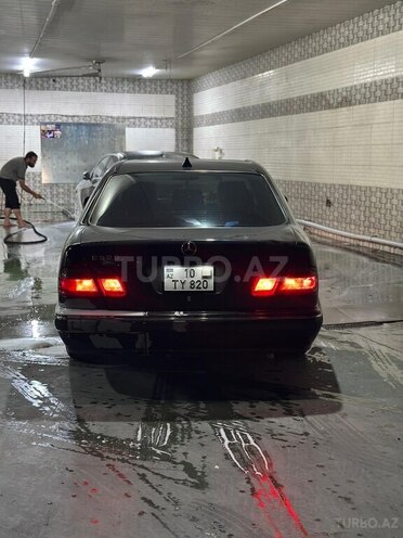 Mercedes E 320 2000, 422,321 km - 3.2 l - Bakı