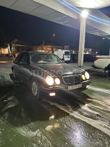 Mercedes E 320 2000, 422,321 km - 3.2 l - Bakı