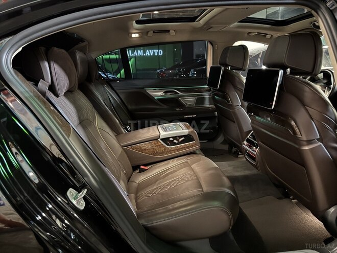 BMW 730 2017, 177,000 km - 3.0 л - Bakı