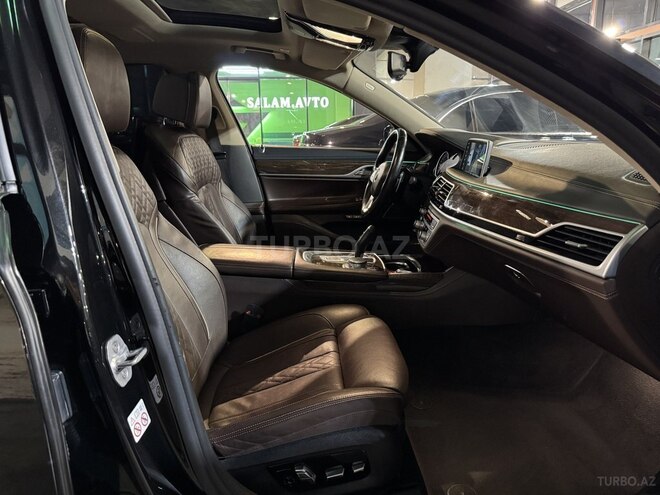 BMW 730 2017, 177,000 km - 3.0 л - Bakı