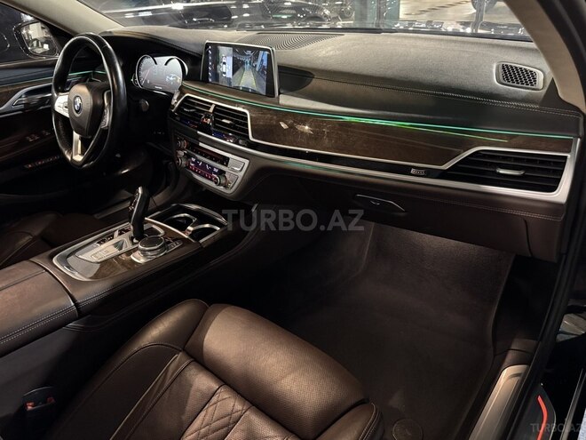 BMW 730 2017, 177,000 km - 3.0 л - Bakı