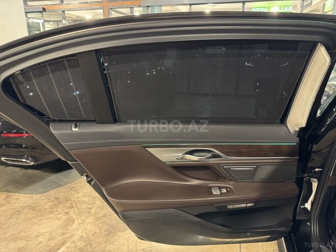 BMW 730 2017, 177,000 km - 3.0 л - Bakı