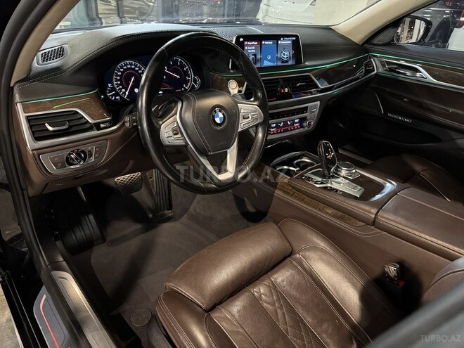 BMW 730 2017, 177,000 km - 3.0 л - Bakı