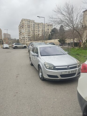 Opel Astra 2005, 216,000 km - 1.4 l - Beyləqan
