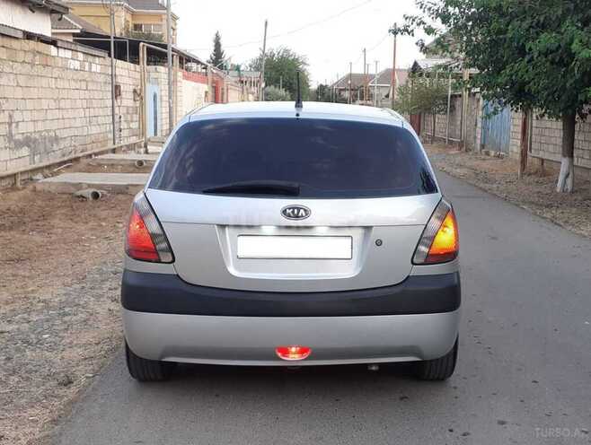 Kia Rio 2006, 370,000 km - 1.4 l - Biləsuvar