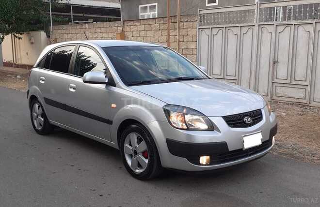 Kia Rio 2006, 370,000 km - 1.4 l - Biləsuvar