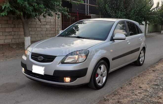 Kia Rio 2006, 370,000 km - 1.4 l - Biləsuvar