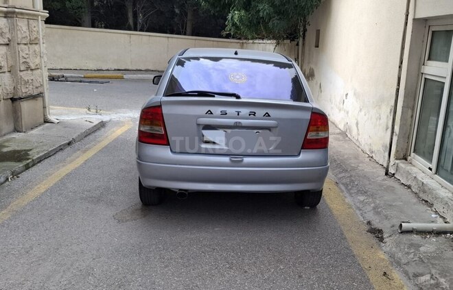 Opel Astra 2001, 299,000 km - 1.6 l - Bakı