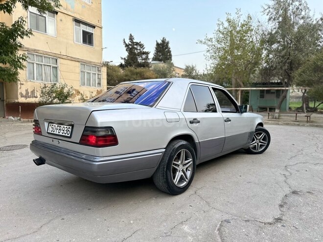 Mercedes E 200 d 1994, 269,450 km - 2.0 l - Bakı