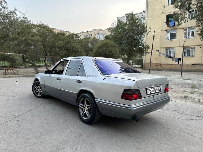 Mercedes E 200 d 1994, 269,450 km - 2.0 l - Bakı