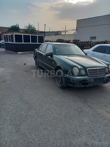 Mercedes E 290 1996, 123,465 km - 2.9 l - Gəncə