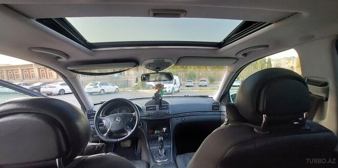 Mercedes E 240 2002, 317,520 km - 2.6 l - Bakı