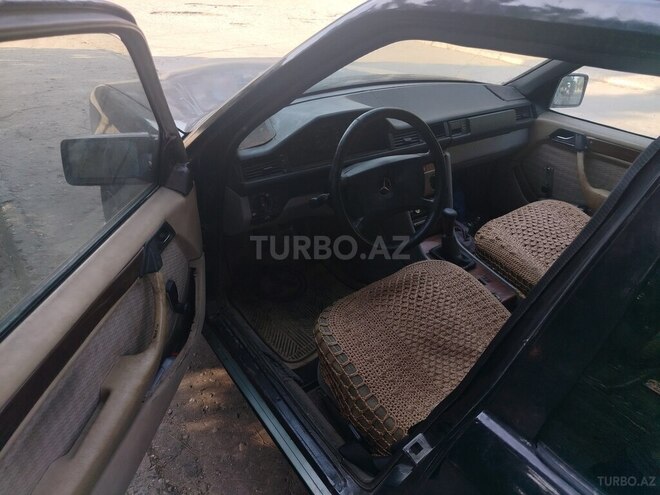 Mercedes E 200 1987, 468,000 km - 2.0 l - Sumqayıt