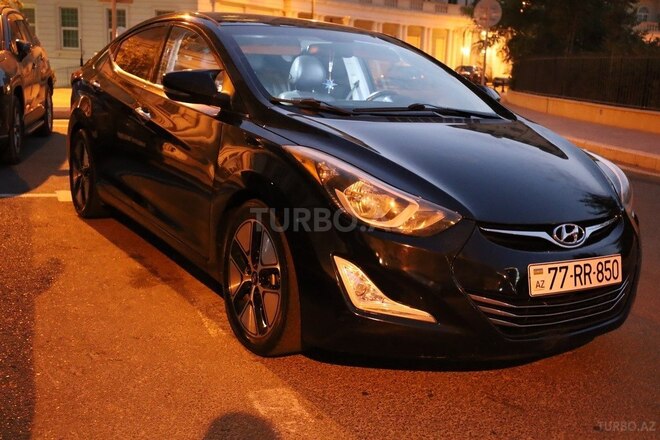Hyundai Elantra 2015, 153,975 km - 1.8 л - Bakı