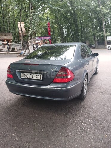 Mercedes E 220 2003, 423,562 km - 2.2 l - Quba