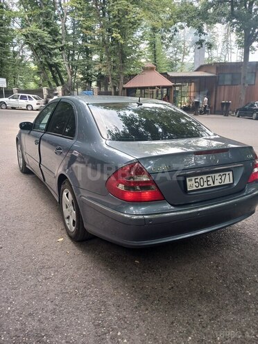 Mercedes E 220 2003, 423,562 km - 2.2 l - Quba