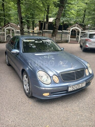 Mercedes E 220 2003, 423,562 km - 2.2 l - Quba