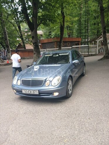 Mercedes E 220 2003, 423,562 km - 2.2 l - Quba