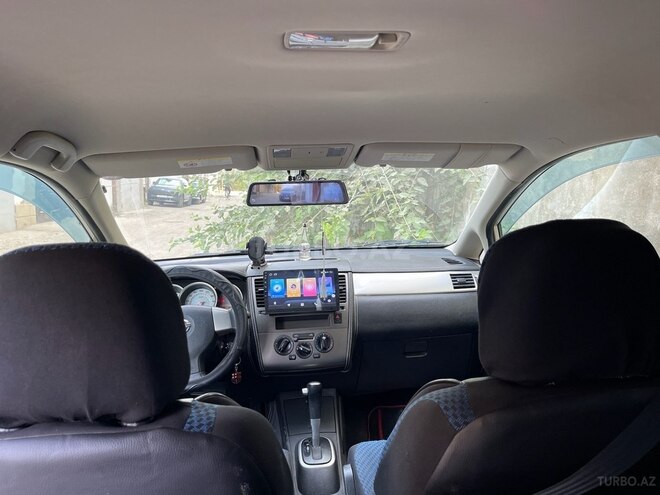 Nissan Tiida 2011, 88,400 km - 1.5 л - Salyan