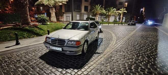 Mercedes C 230 1997, 430,000 km - 2.3 l - Bakı