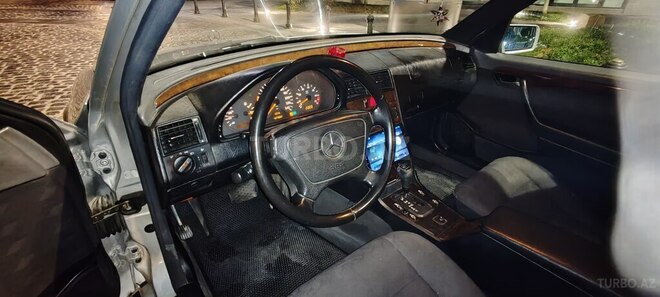 Mercedes C 230 1997, 430,000 km - 2.3 l - Bakı