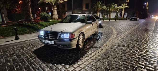 Mercedes C 230 1997, 430,000 km - 2.3 l - Bakı