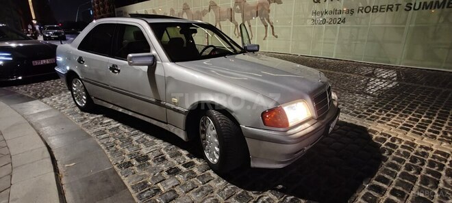 Mercedes C 230 1997, 430,000 km - 2.3 l - Bakı