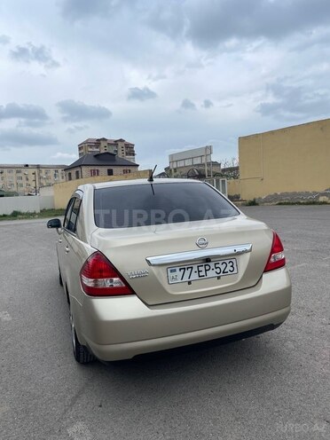 Nissan Tiida 2011, 88,400 km - 1.5 л - Salyan