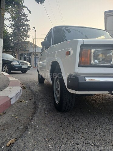 LADA (VAZ) 2107 2009, 32,000 km - 1.3 l - Astara