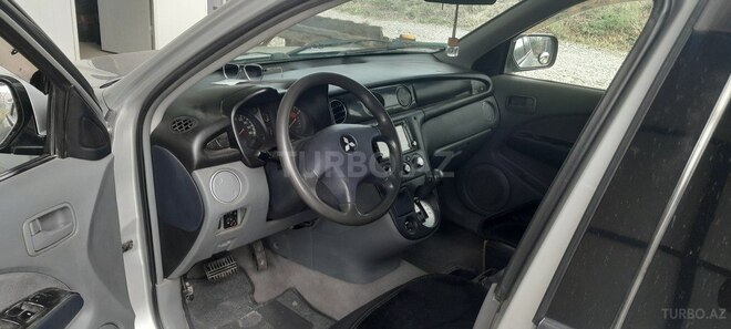 Mitsubishi Airtrek 2002, 362,500 km - 2.4 l - İsmayıllı