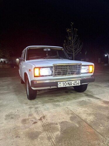 LADA (VAZ) 2107 2004, 105,000 km - 1.5 l - Salyan