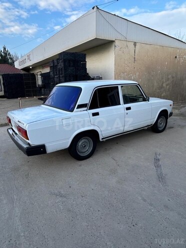 LADA (VAZ) 2107 2004, 105,000 km - 1.5 l - Salyan