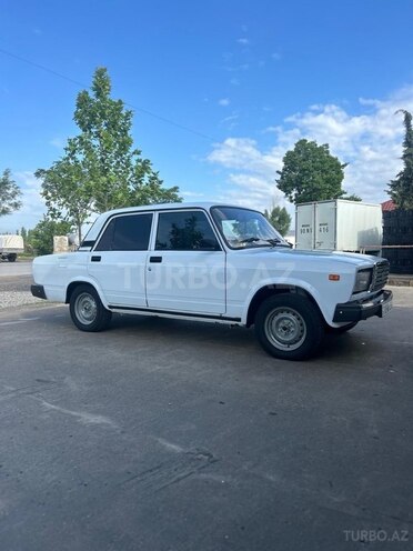 LADA (VAZ) 2107 2004, 105,000 km - 1.5 l - Salyan