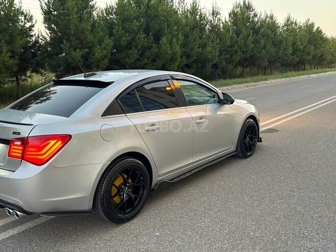 Chevrolet Cruze 2015, 250,000 km - 1.4 l - Ağdaş