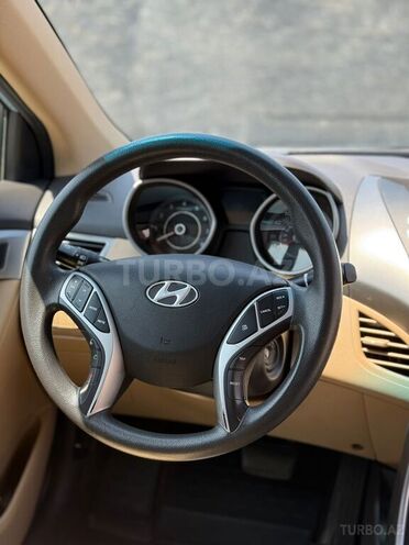 Hyundai Elantra 2011, 125,529 km - 1.8 л - Qəbələ